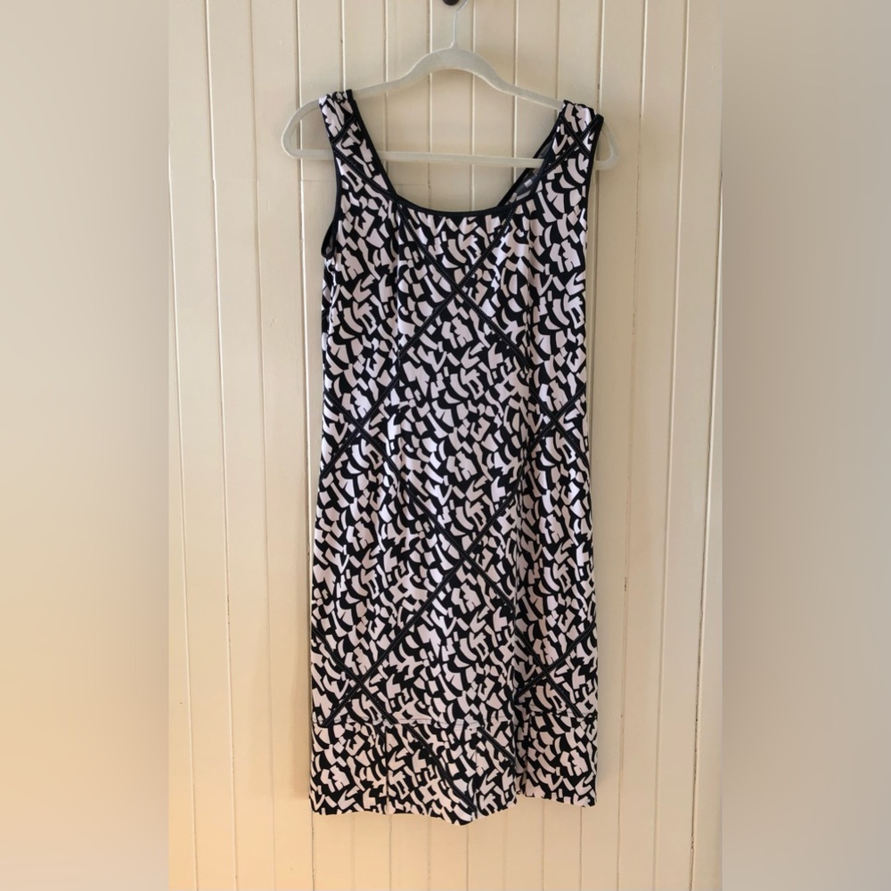Joseph Ribkoff sleeveless dress with flaps at the bottom - 10